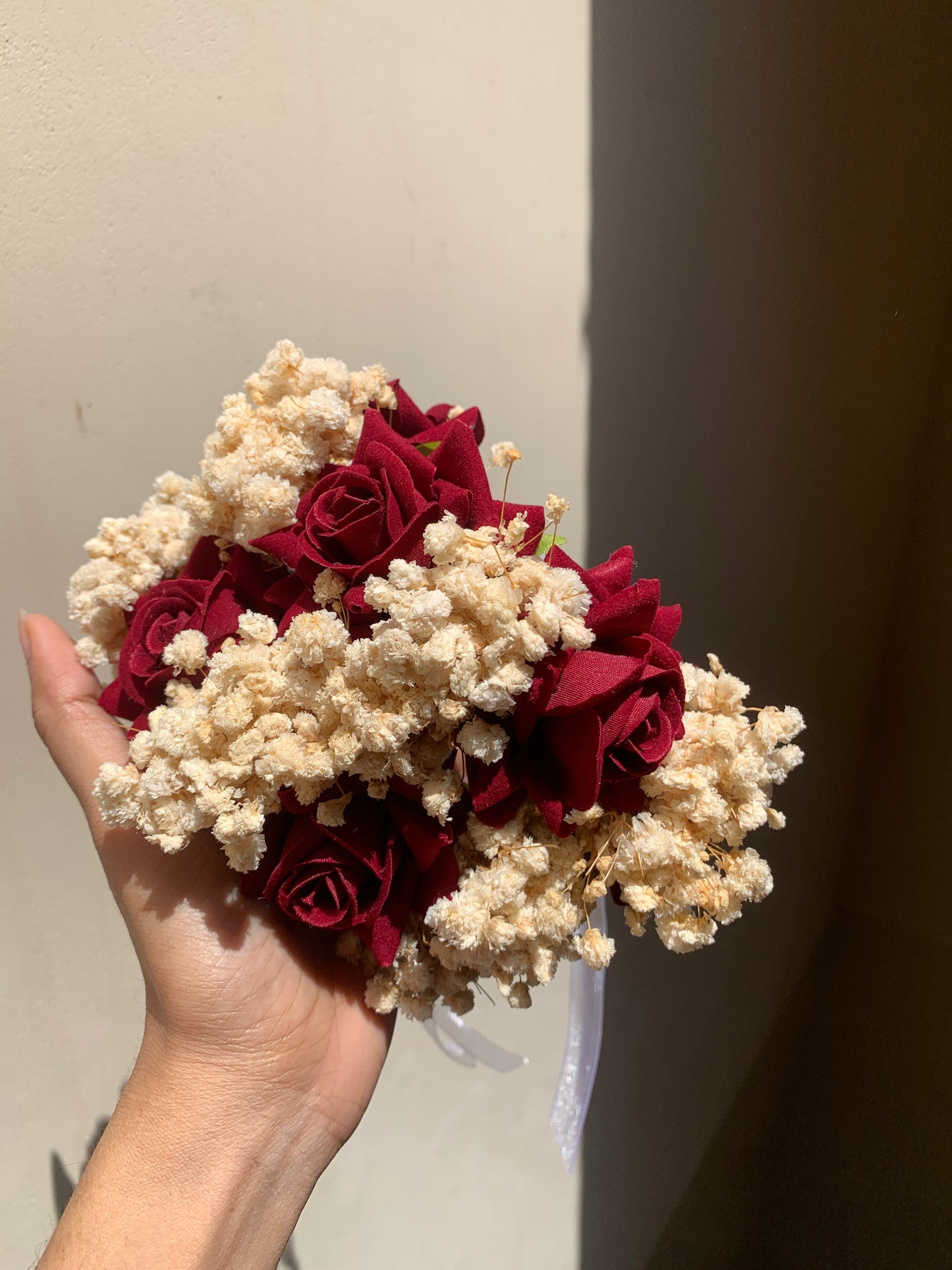 Velvet rose gajra with baby breathe